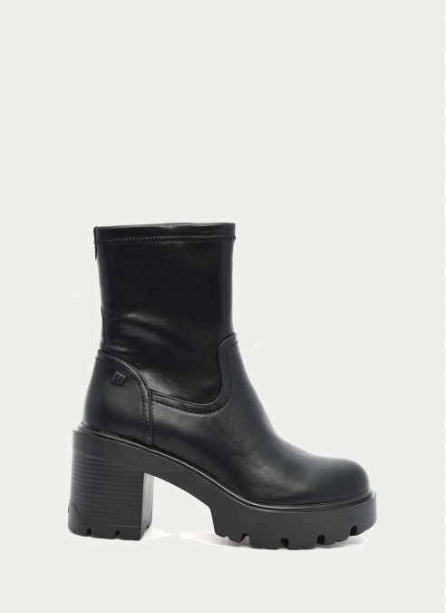 BOTAS Y BOTINES MUSTANG 52889 NEGRO 