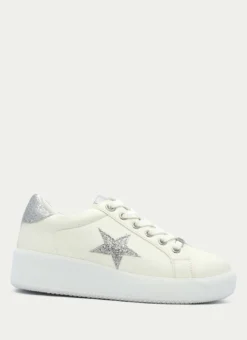 Zapatillas Y Sneaker Xti Kids de Niña modelo 150945 en blanco